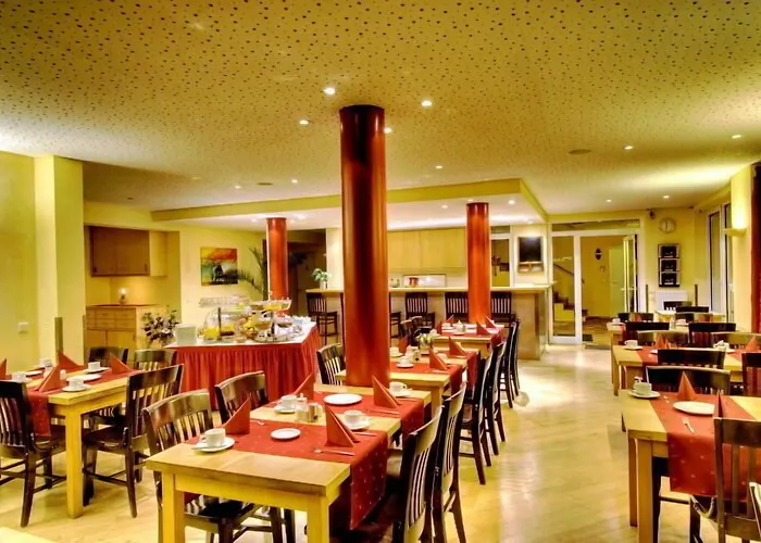 فندق Bon Prix 3*